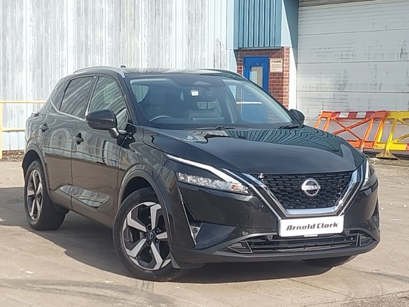 Nissan Qashqai 1.3 Dig-t Mh N-connecta Black