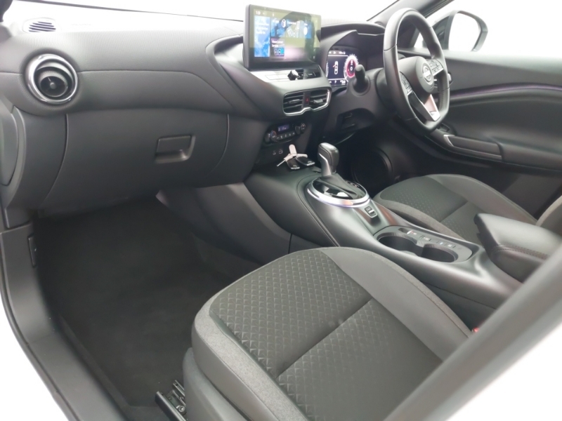 Nissan Juke 1.6 Hybrid N-connecta White #5