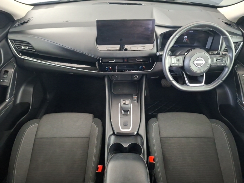 Nissan Qashqai 1.3 Dig-t Mh 158 N-connecta Xtronic Black #3