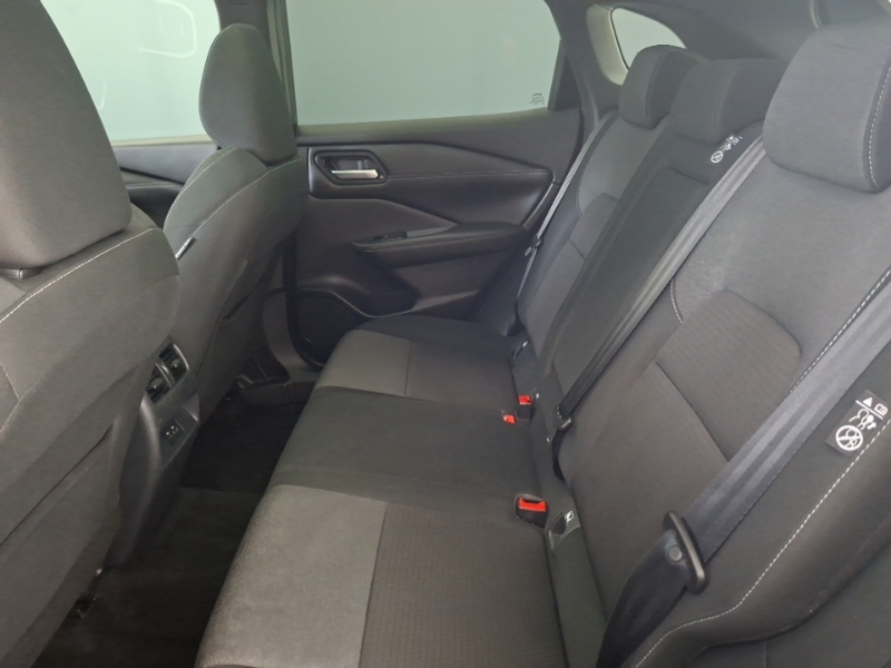 Nissan Qashqai 1.3 Dig-t Mh 158 N-connecta Xtronic Black #6