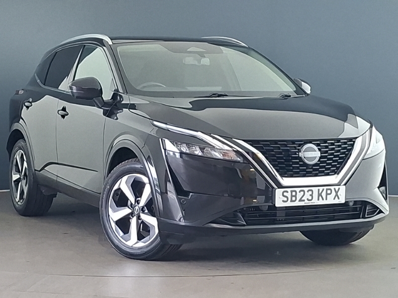 Nissan Qashqai 1.3 Dig-t Mh 158 N-connecta Xtronic Black