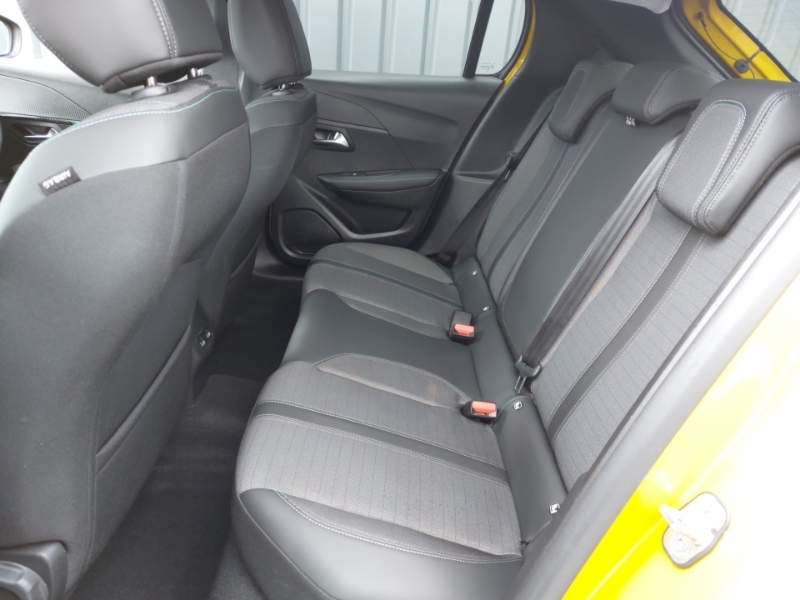 Peugeot 208 1.2 Puretech 100 Allure Premium Yellow #6