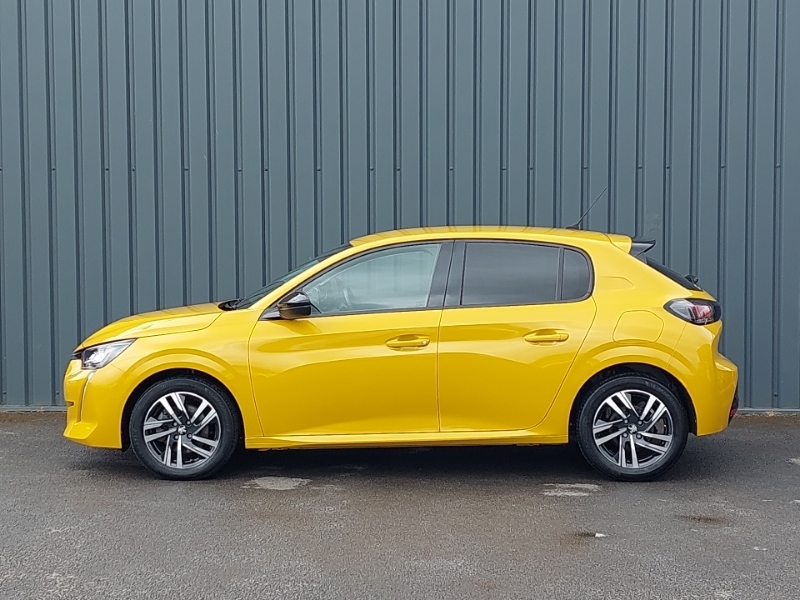 Peugeot 208 1.2 Puretech 100 Allure Premium Yellow #4