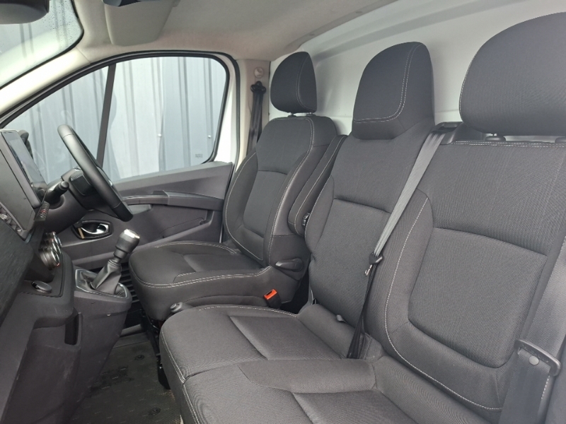 Renault Trafic Ll30 Blue Dci 130 Extra Safety Van White #5