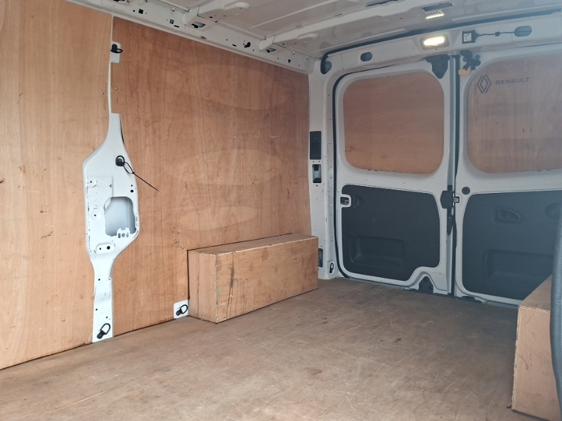 Renault Trafic Ll30 Blue Dci 130 Extra Safety Van White #6