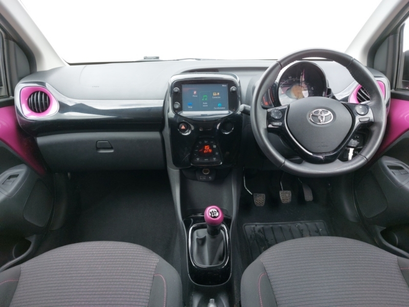 Toyota Aygo 1.0 Vvt-i X-cite 5 Purple #3