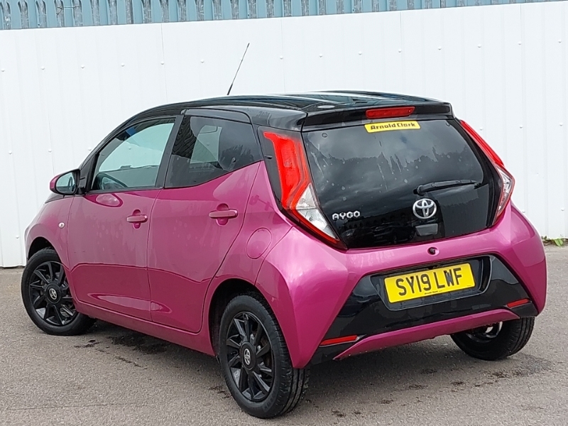 Toyota Aygo 1.0 Vvt-i X-cite 5 Purple #2