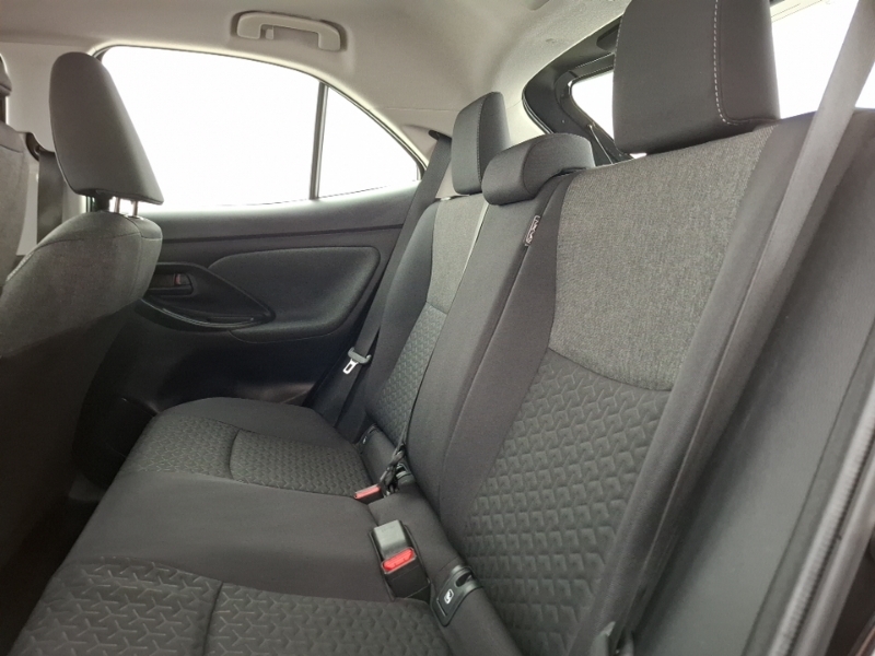 Toyota Yaris Cross 1.5 Hybrid Icon Cvt Black #6