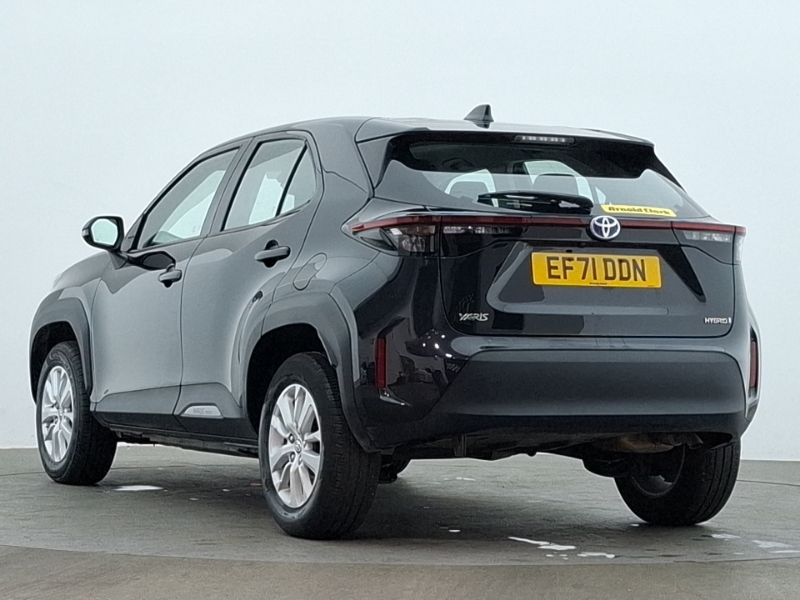Toyota Yaris Cross 1.5 Hybrid Icon Cvt Black #2