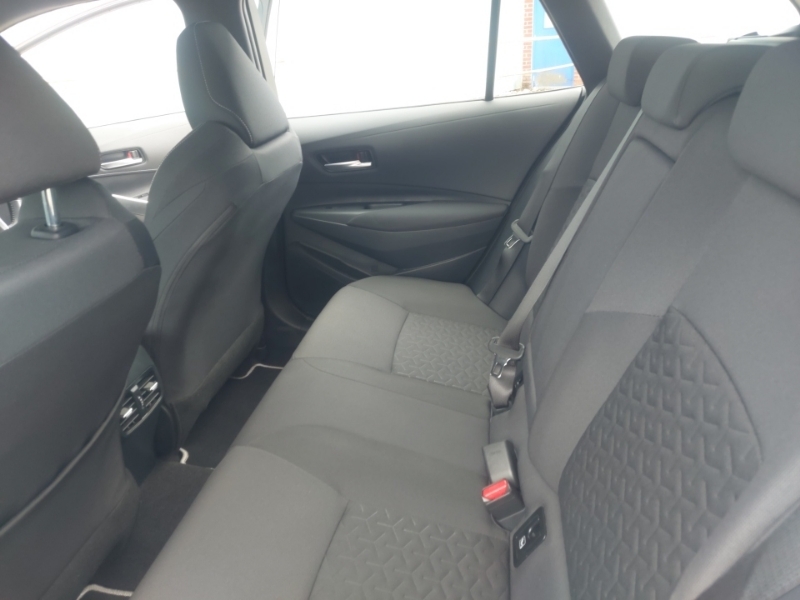 Toyota Corolla 1.8 Vvt-i Hybrid Icon Cvt White #6