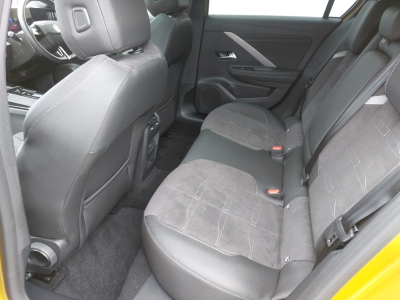 Vauxhall Astra 1.6 Plug-in Hybrid Ultimate Yellow #6