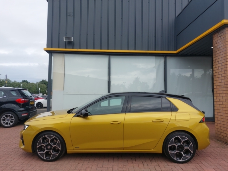 Vauxhall Astra 1.6 Plug-in Hybrid Ultimate Yellow #4