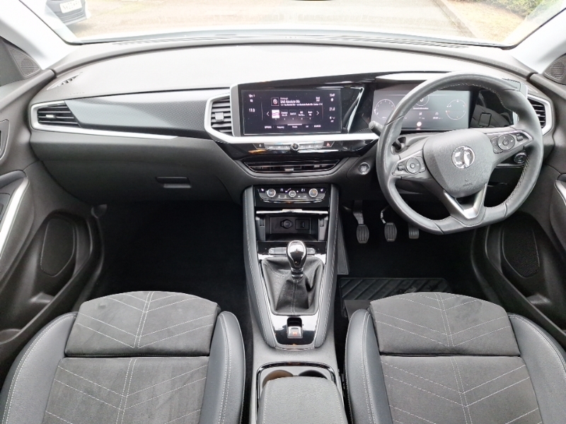 Vauxhall Grandland 1.2 Turbo Ultimate White #3