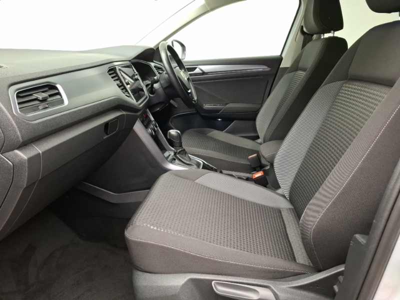 Volkswagen T-Roc 1.5 Tsi Evo Active Dsg Silver #5