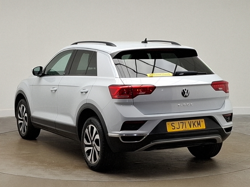 Volkswagen T-Roc 1.5 Tsi Evo Active Dsg Silver #2