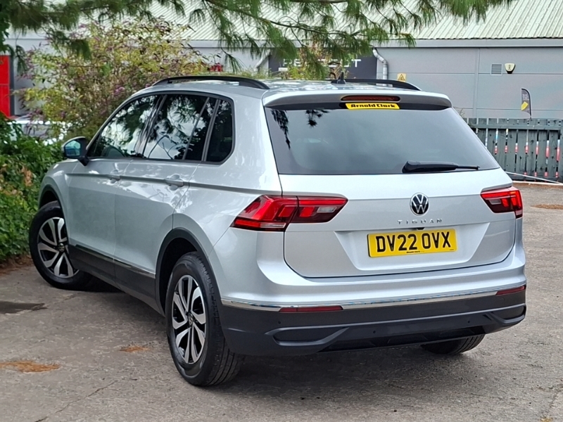 Volkswagen Tiguan 1.5 Tsi 150 Active Silver #2