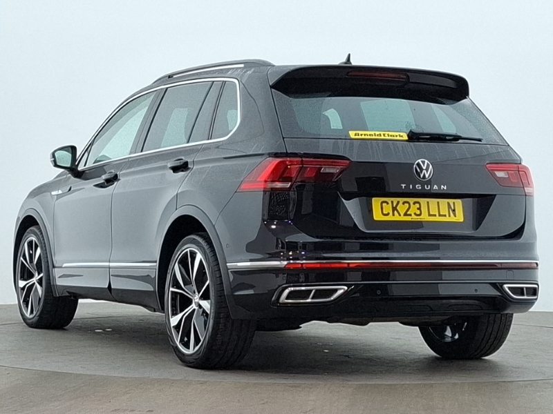 Volkswagen Tiguan 1.5 Tsi 150 R-line Dsg Black #2
