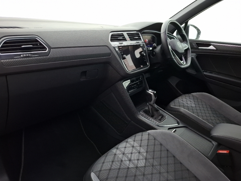 Volkswagen Tiguan 1.5 Tsi 150 R-line Dsg Black #5