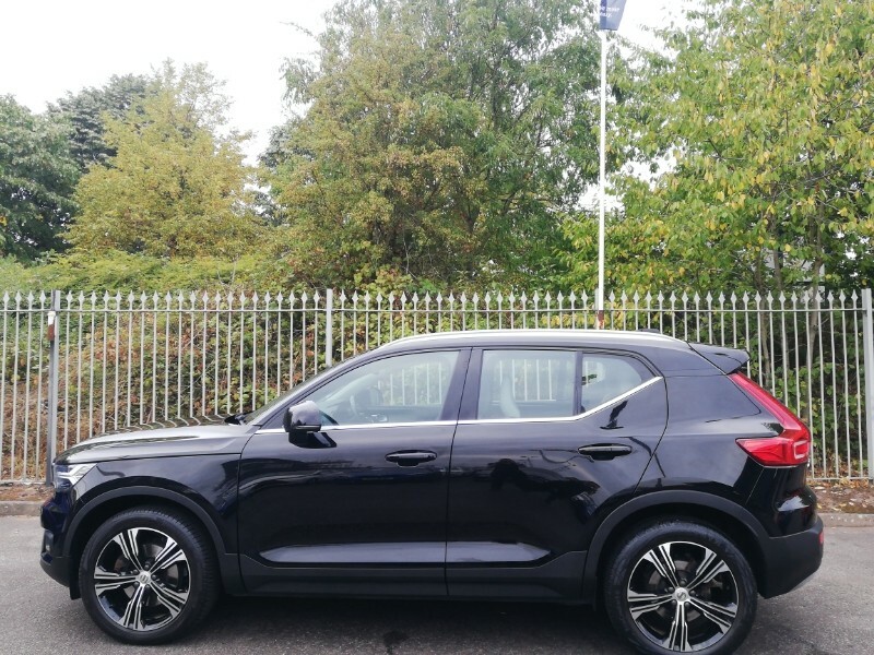 Volvo XC40 2.0 B4p Inscription Pro Black #4