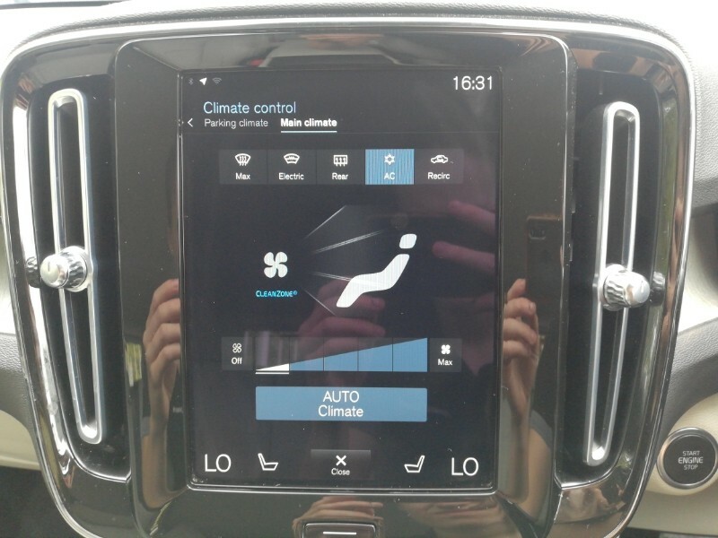 Volvo XC40 Estate 1.5 T3 163 Inscription Geartronic Grey #14