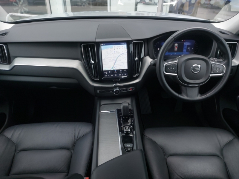 Volvo XC60 2.0 B5p Core Awd Geartronic Grey #3