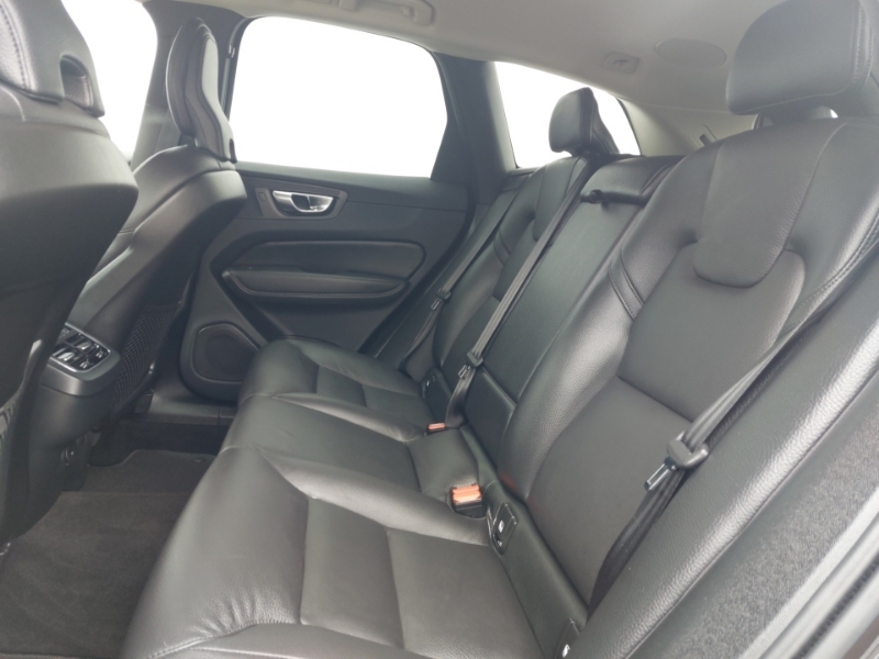 Volvo XC60 2.0 B5p Plus Dark Awd Geartronic Grey #6