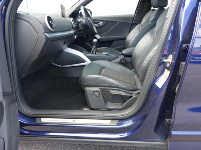 Audi Q2 30 Tfsi S Line KJ21JZA Blue #5