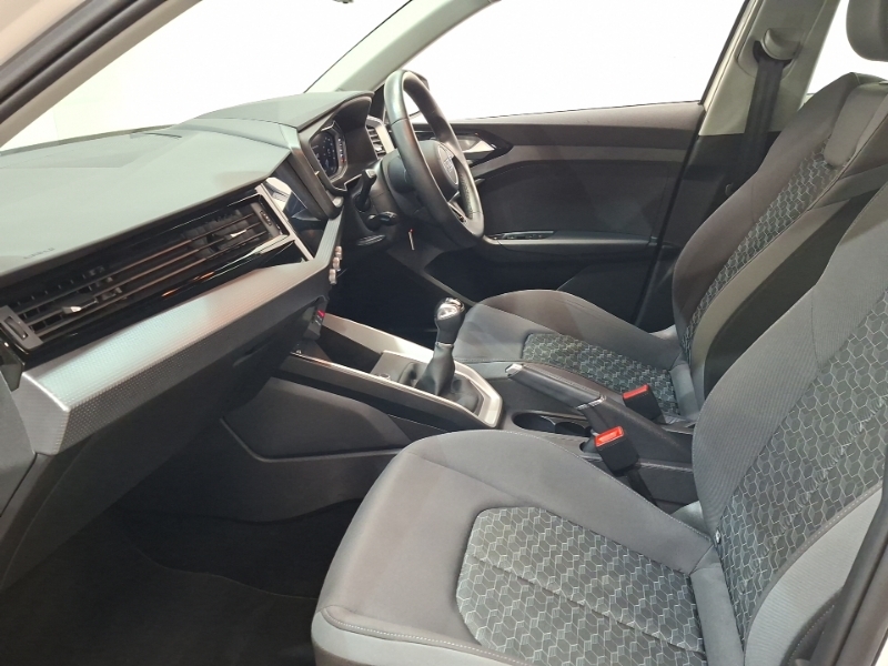 Audi A1 25 Tfsi Sport White #5