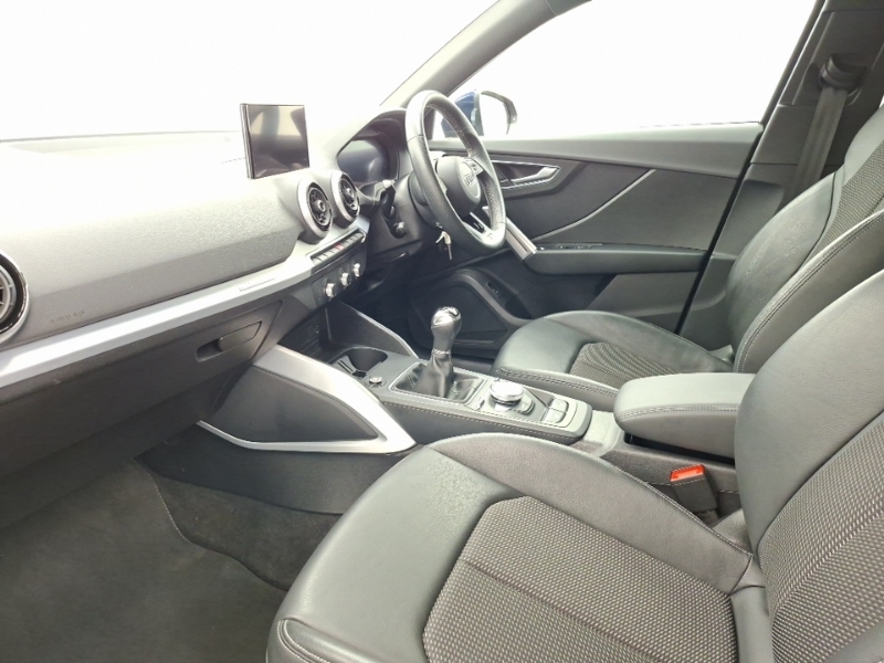 Audi Q2 35 Tfsi S Line CJ23FYN Blue #5