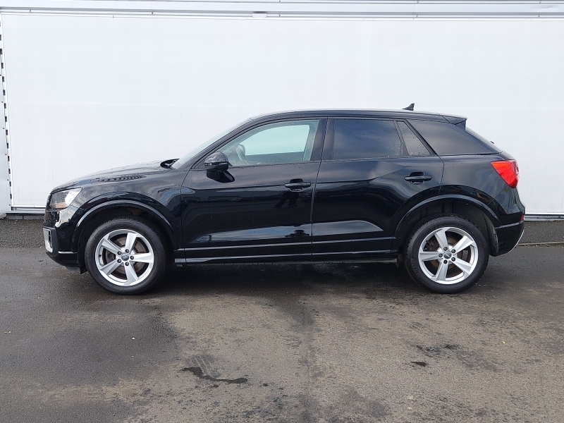 Audi Q2 1.0 Tfsi Sport SC67XDO Black #4