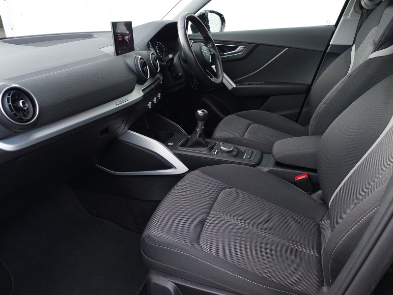 Audi Q2 1.0 Tfsi Sport SC67XDO Black #5