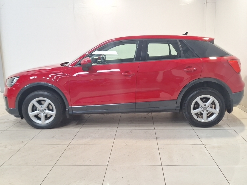 Audi Q2 35 Tfsi Technik S Tronic SB20CGE Red #4
