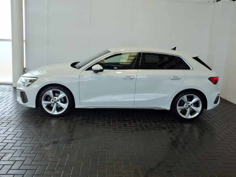 Audi A3 30 Tfsi S Line S Tronic White #4