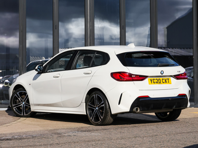 BMW 1 Series 118I M Sport Step White #2