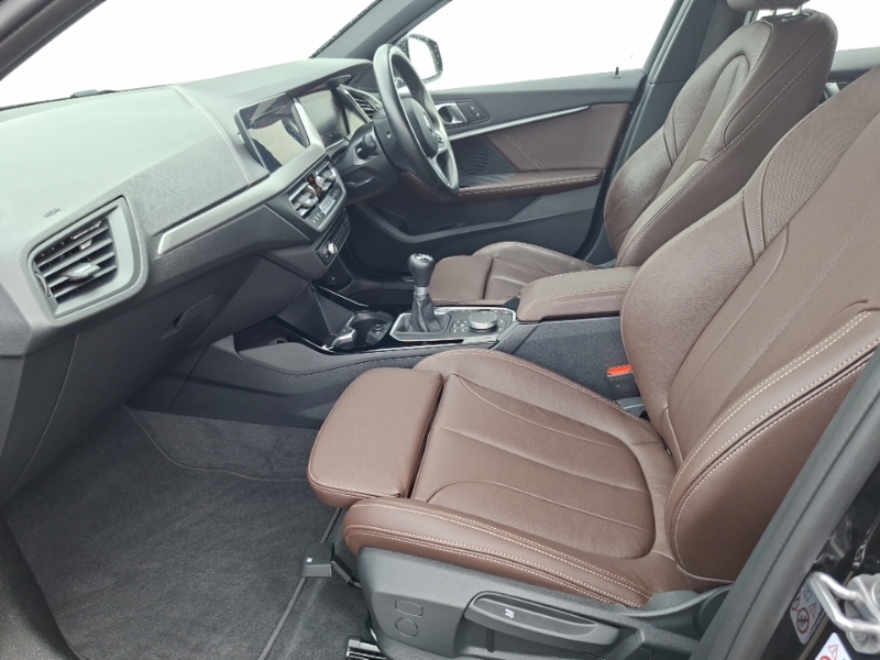 BMW 1 Series 118I 136 M Sport Live Cockpit Professional Black #5