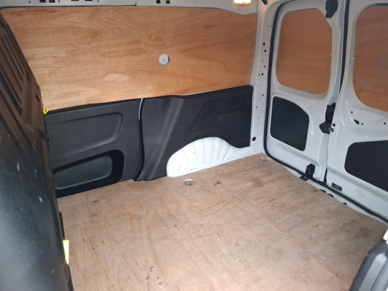 Fiat Doblo 1.5 Multijet 100 H1 Van White #6
