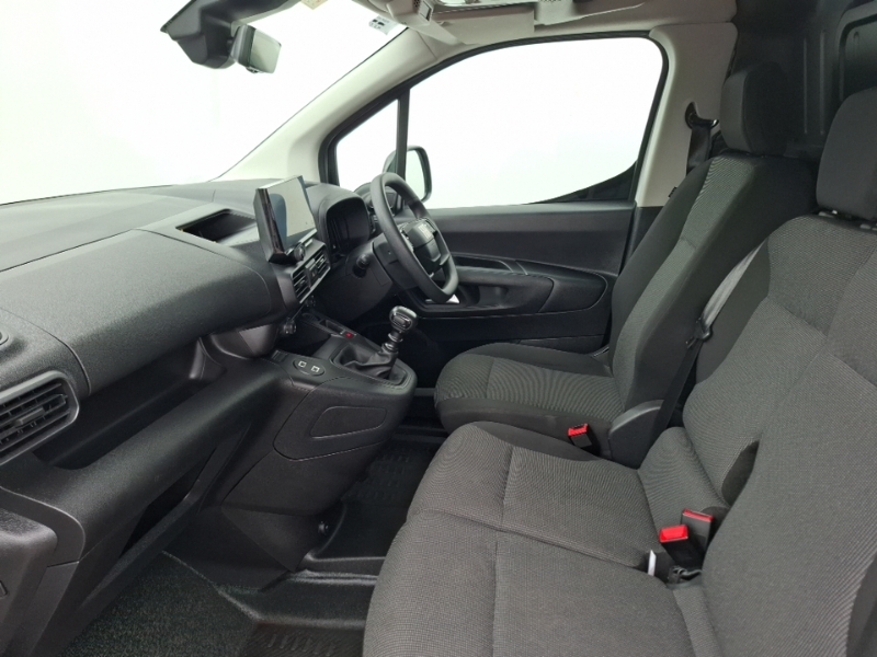 Fiat Doblo 1.5 Multijet 100 H1 Van White #5