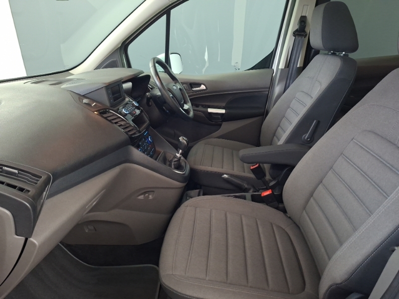 Ford Grand Tourneo Connect 1.5 Ecoblue 120 Titanium Silver #5