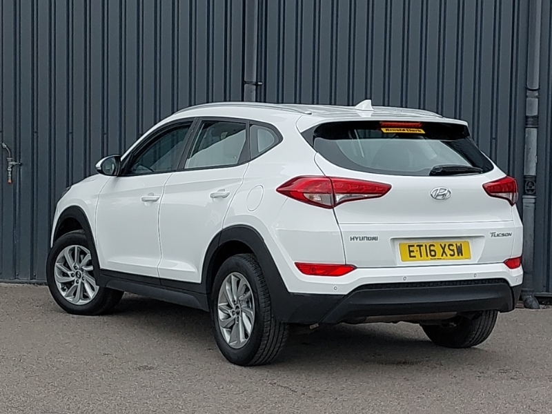 Hyundai Tucson 1.6 Gdi Blue Drive Se 2Wd White #2