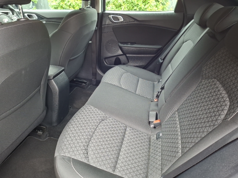 Kia Xceed 1.6 Crdi Isg 2 LG70FVJ Silver #6
