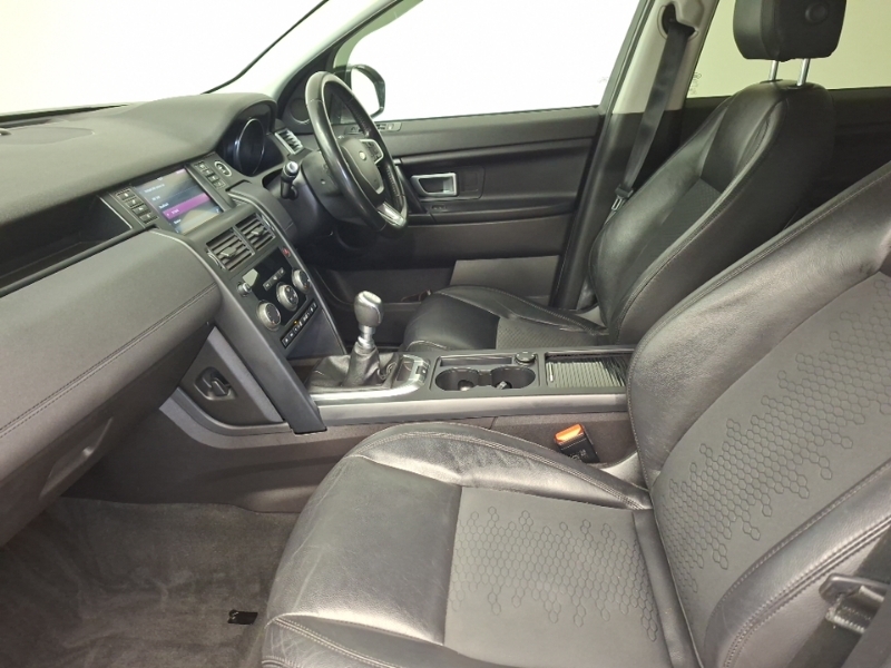 Land Rover Discovery Sport 2.0 Td4 Pure 5 Seat White #5