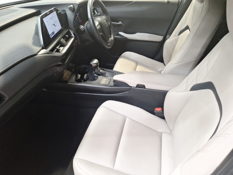 Lexus UX 250H 2.0 F-sport Design Cvt BL23FXE Black #5
