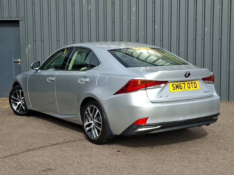 Lexus IS 300H Advance Cvt Silver #2
