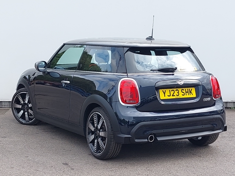 Mini Hatch 1.5 C Exclusive YJ23SHK Black #2