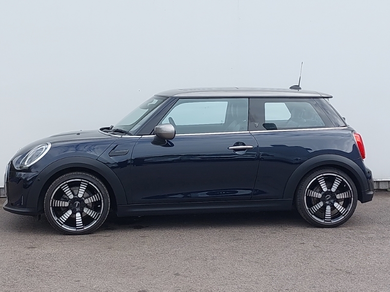 Mini Hatch 1.5 C Exclusive YJ23SHK Black #4