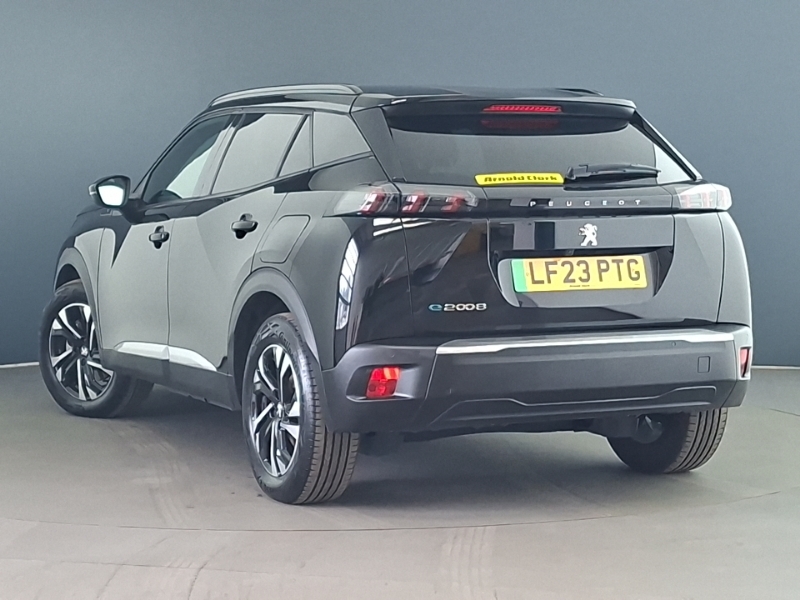 Peugeot e-2008 100Kw Allure Premium 50Kwh Black #2