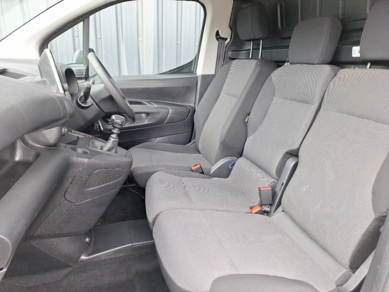 Vauxhall Combo 2300 1.5 Turbo D 100Ps H1 Sportive Van 6 Speed SG22VNX White #5