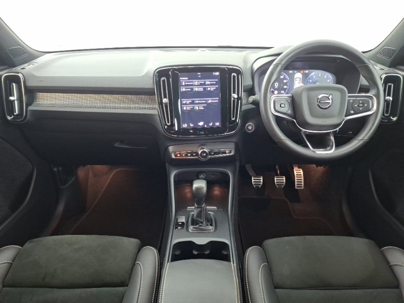 Volvo XC40 1.5 T3 163 R Design Black #3