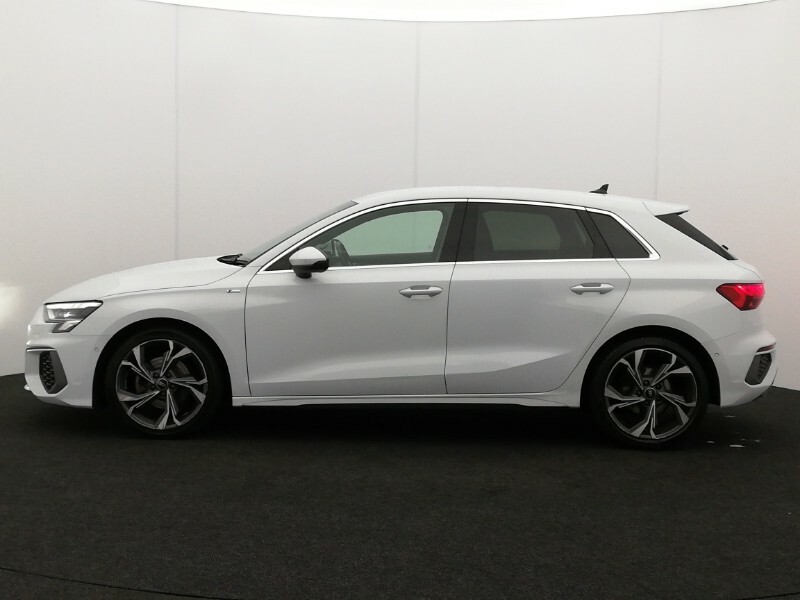 Audi A3 30 Tfsi S Line S Tronic LL23BVP White #4