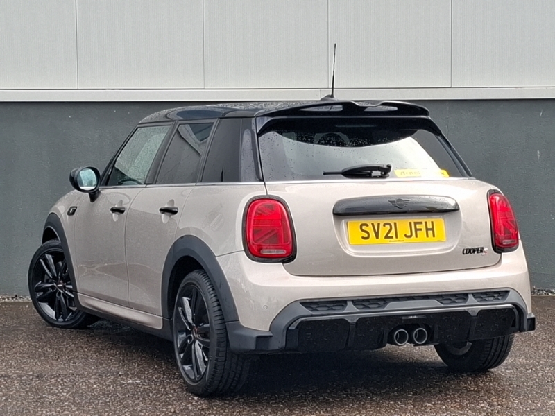 Mini Hatch 2.0 Cooper S Sport SV21JFH Green #2